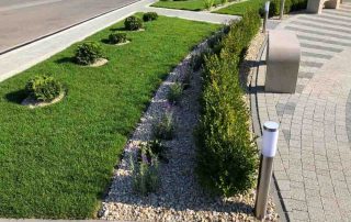 Pugh’s Earthworks Professional Landscaping & Lawn Maintenance Services